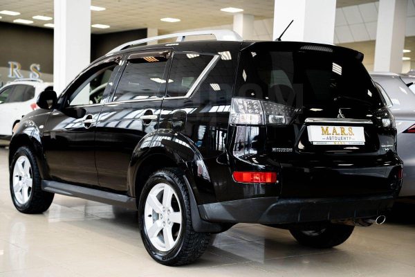 Mitsubishi Outlander — изображение 11