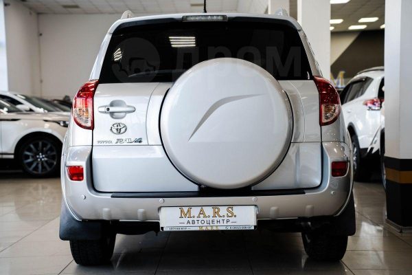 Toyota RAV4 — изображение 11