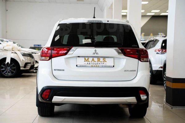 Mitsubishi Outlander — изображение 12