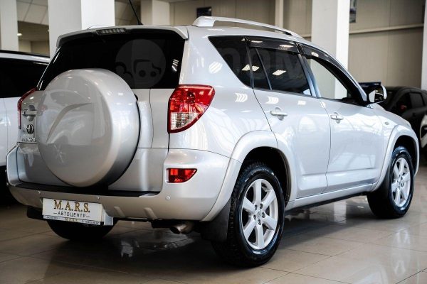 Toyota RAV4 — изображение 12