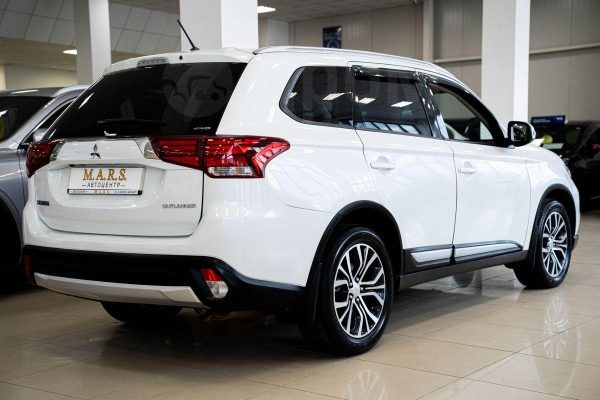 Mitsubishi Outlander — изображение 13