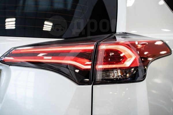 Toyota RAV4 — изображение 13