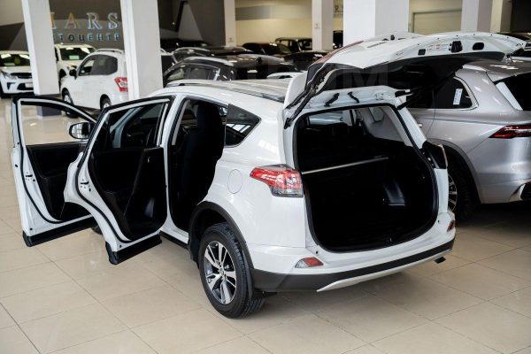 Toyota RAV4 — изображение 14