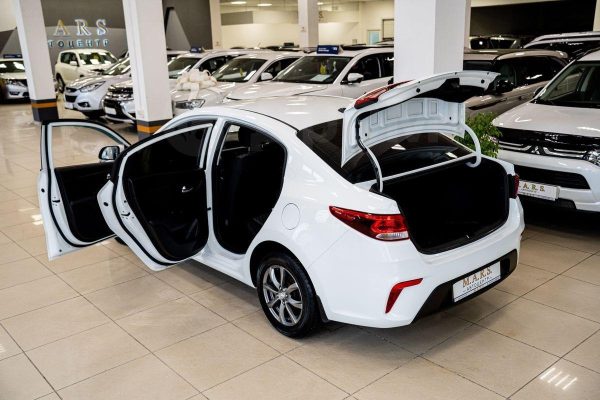 Kia Rio — изображение 15