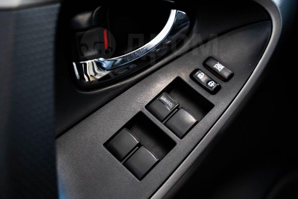 Toyota RAV4 — изображение 16