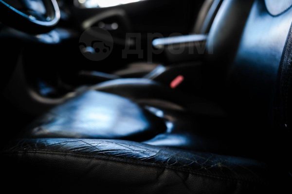 Toyota RAV4 — изображение 17