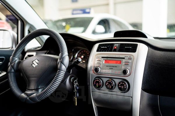 Suzuki Liana — изображение 17