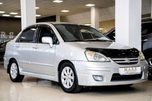 Suzuki Liana