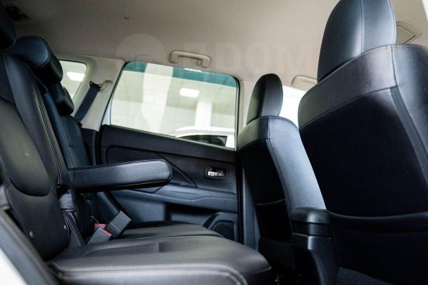 Mitsubishi Outlander — изображение 21