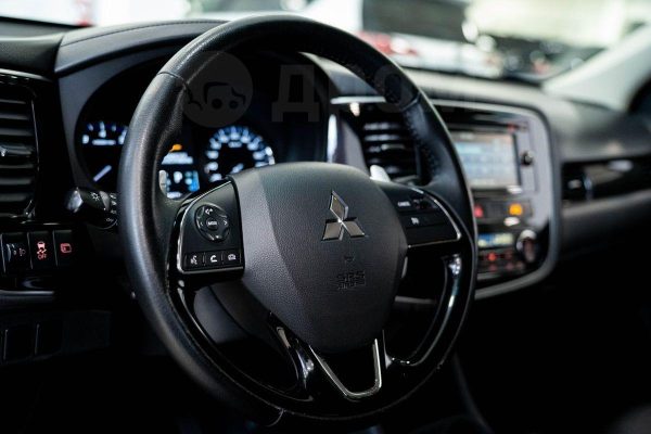 Mitsubishi Outlander — изображение 26