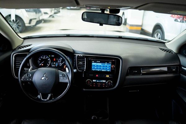 Mitsubishi Outlander — изображение 37