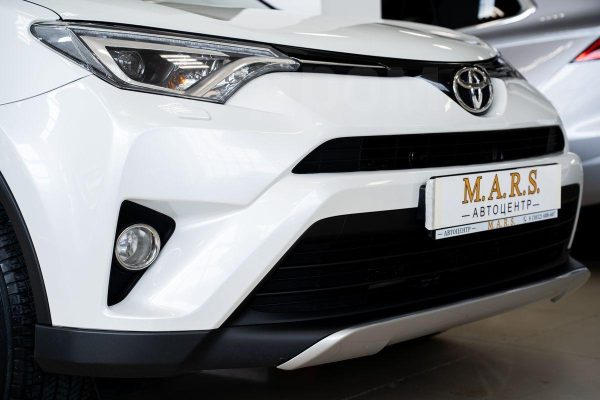 Toyota RAV4 — изображение 5