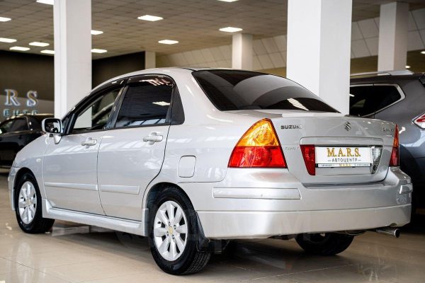 Suzuki Liana — изображение 8