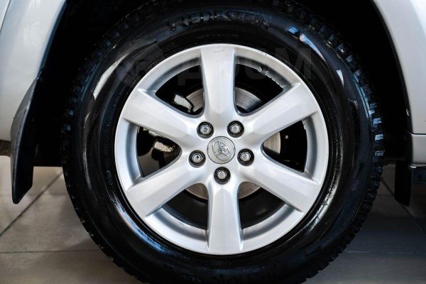 Toyota RAV4 — изображение 9
