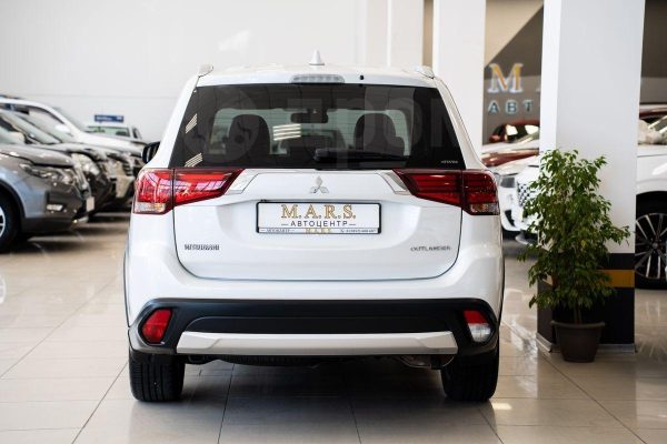 Mitsubishi Outlander — изображение 12