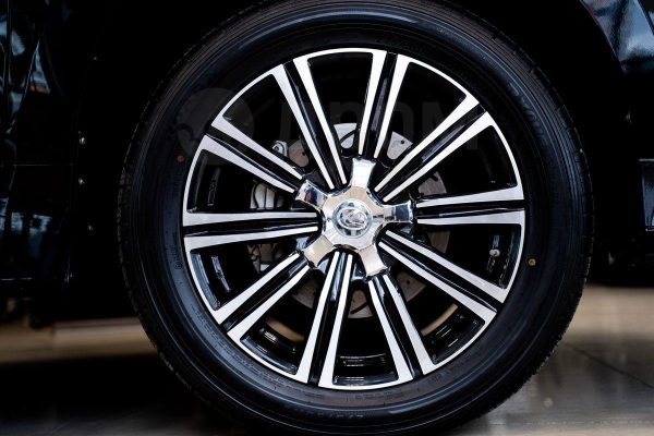 Lexus LX570 — изображение 14