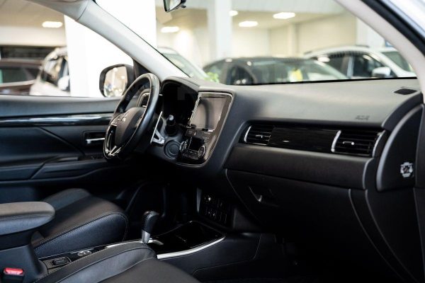 Mitsubishi Outlander — изображение 15