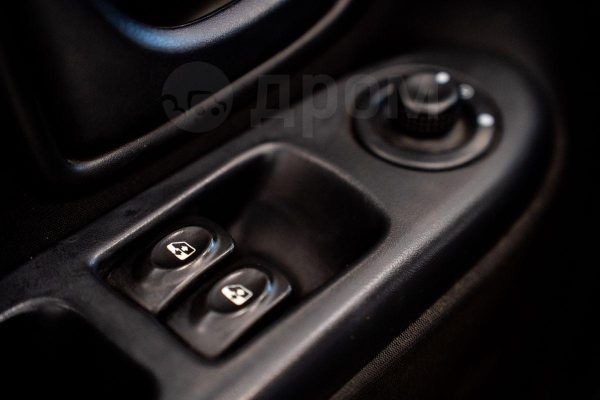 Renault Symbol — изображение 17