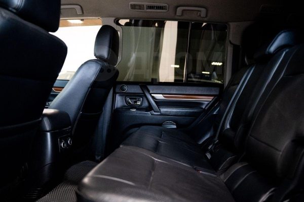 Mitsubishi Pajero — изображение 21
