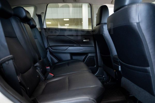 Mitsubishi Outlander — изображение 21