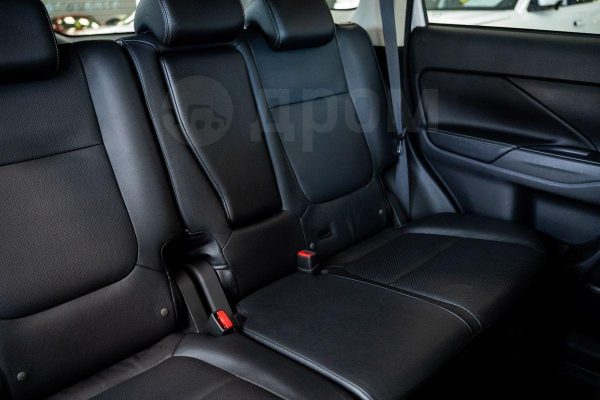 Mitsubishi Outlander — изображение 23