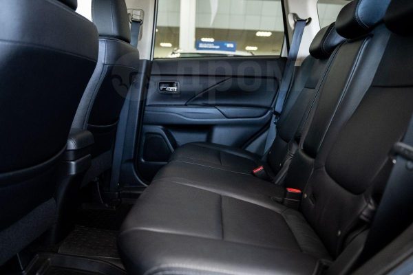 Mitsubishi Outlander — изображение 24