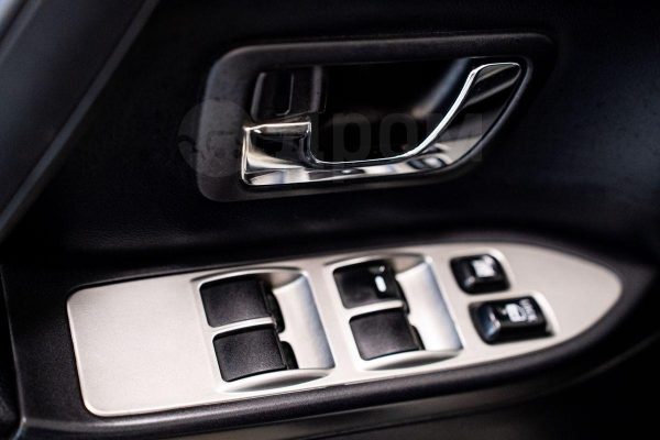 Mitsubishi Pajero — изображение 26