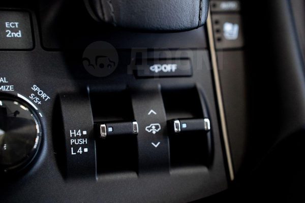 Lexus LX570 — изображение 28