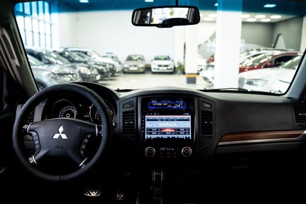 Mitsubishi Pajero — изображение 28