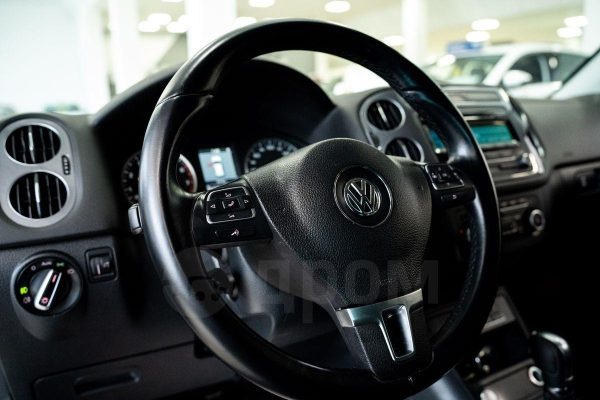 Volkswagen Tiguan — изображение 28
