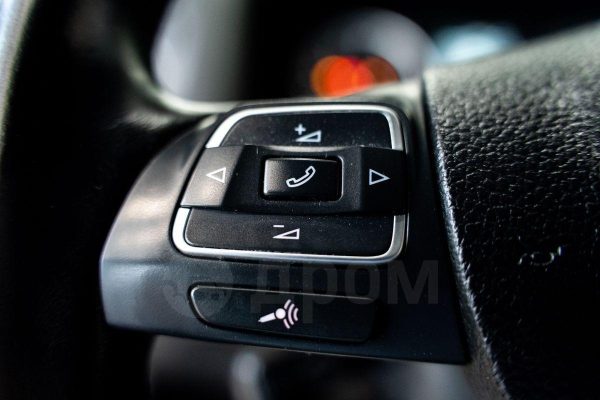 Volkswagen Tiguan — изображение 29