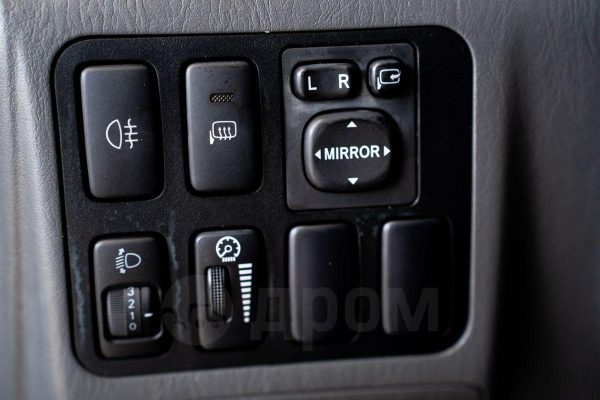 Toyota Land Cruiser Prado — изображение 31