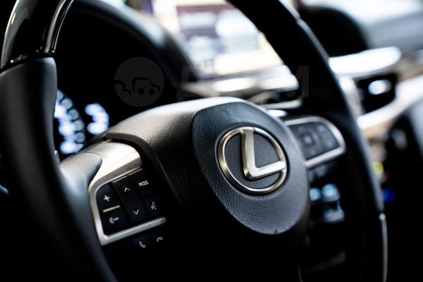 Lexus LX570 — изображение 38