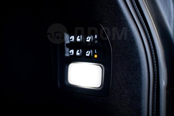 Lexus LX570 — изображение 42