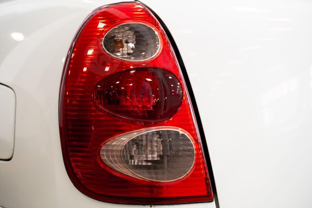 Toyota Duet — изображение 12