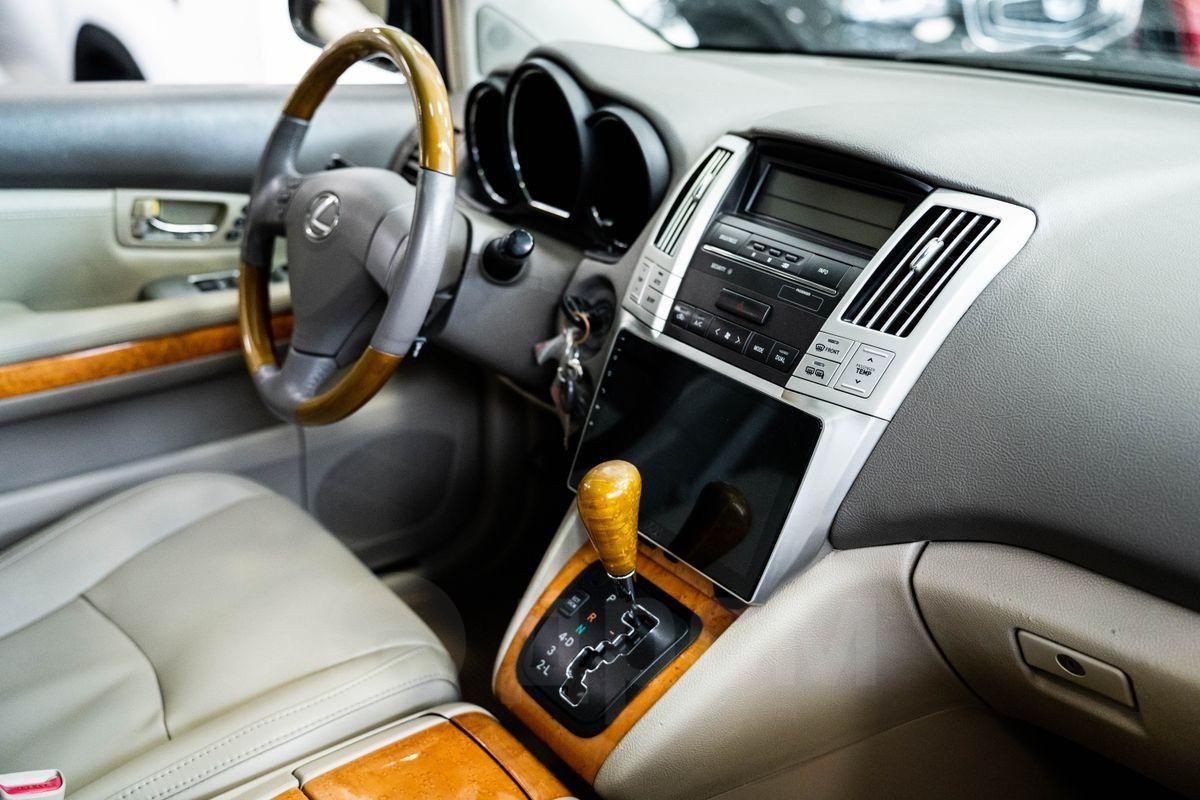Lexus RX330 — изображение 16